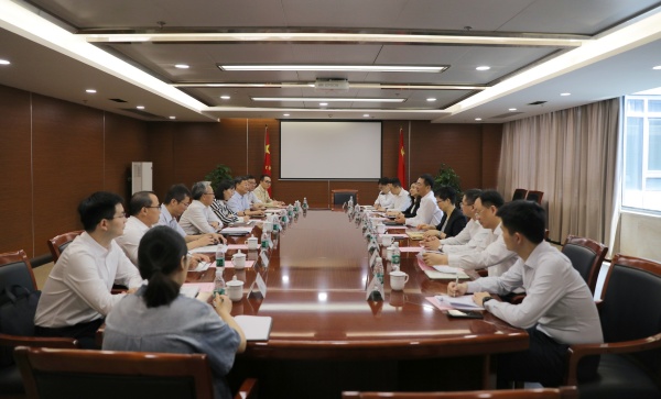 1723426359313474.jpg 民生银行南京分行党委书记、行长康文哲一行到访星空平台集团_副本.jpg